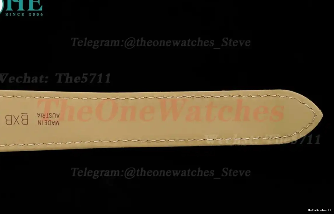 AF 27.4mm on Dial Quartz Leather Grain White Lychee Tank Dia Solo 0625